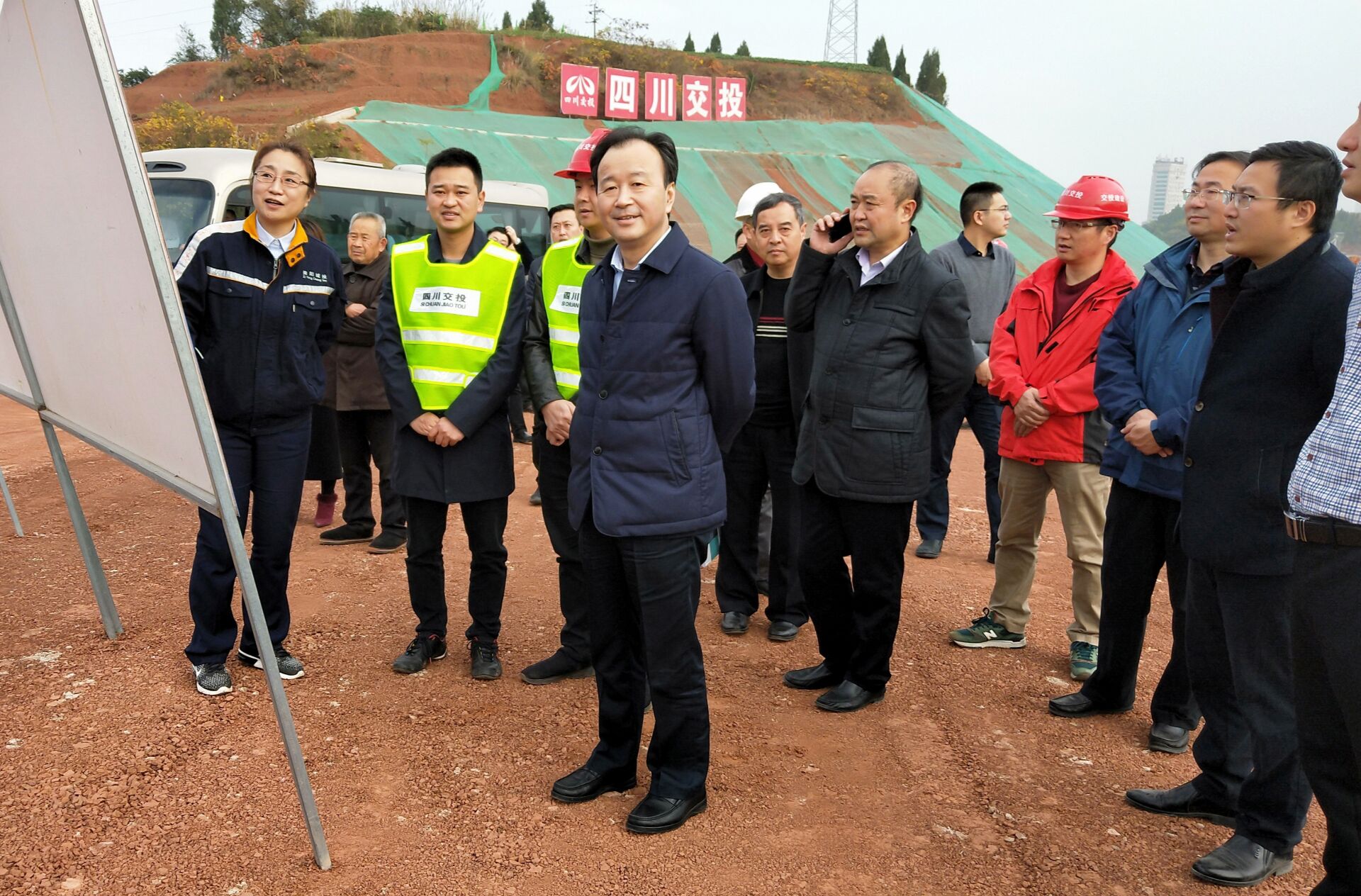 資陽市市委書記陳吉明調(diào)研嬌子大道西延線建設(shè)項目