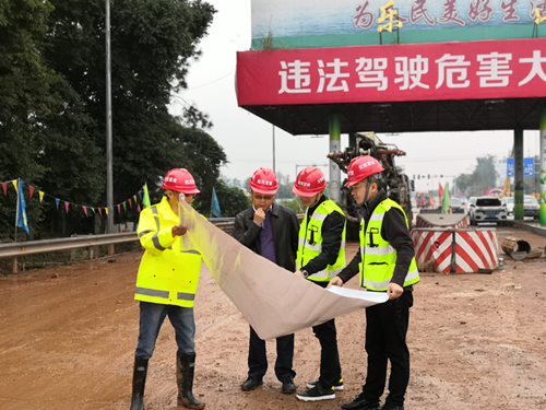 公司黨委委員、工會主席鄭植赴成樂高速擴容建設項目E2-SG2項目經(jīng)理分部調(diào)研勞動競賽開展情況
