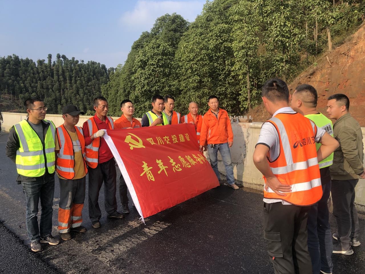通車在即，最后沖刺